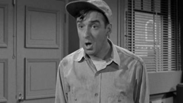 The Andy Griffith Show - S04E09 - A Date for Gomer