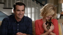 Modern Family - Episode 6 - The More You Ignore Me