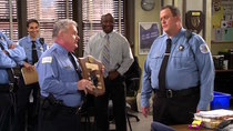 Mike & Molly - Episode 1 - Cops on the Rocks