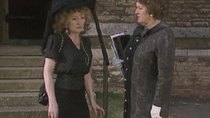 Keeping Up Appearances - Episode 7 - Singing for Emmet