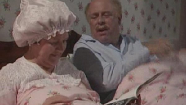 Keeping Up Appearances - Ep. 10 - A Picnic for Daddy