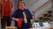Two and a Half Men - Episode 13 - Boompa Loved His Hookers