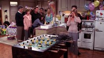 Friends - Episode 4 - The One with the Cake