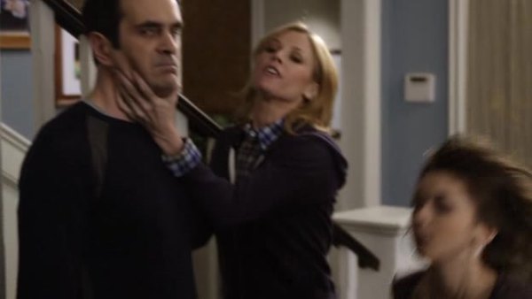 Modern Family Season 2 Episode 22 Recap