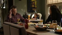 Modern Family - Episode 16 - Fears