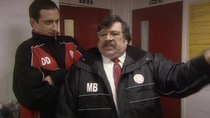 Mike Bassett: Manager - Episode 4 - Return Of The Paralytic Son