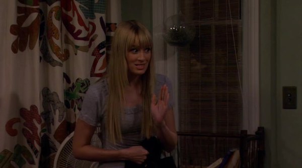 where to watch 2 broke girls for free