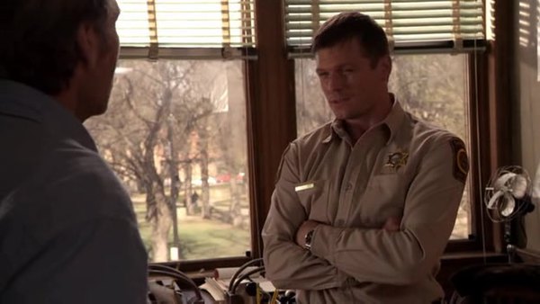 Longmire Season 1 Episode 1 - Watch Longmire S01E01 Online