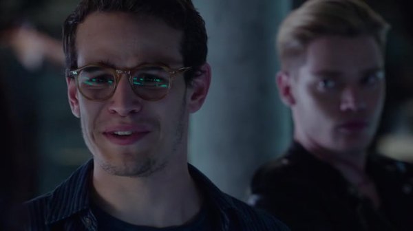 Shadowhunters Season 1 Episode 2