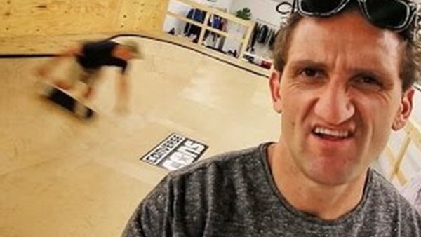 Casey Neistat Vlog - S2015E64 - Skate Ramp in my Building!