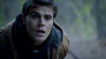 The Vampire Diaries - Episode 17 - I Went to the Woods