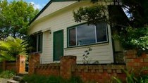 Selling Houses Australia - Episode 1 - Austinmer