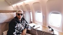 Casey Neistat Vlog - Episode 206 - HUGE FIRST CLASS SEAT on Cathay Pacific