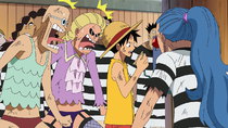 One Piece - Episode 452 - To the Navy Headquarters! Off to Rescue Ace!