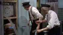 On the Buses - Episode 8 - Hot Water