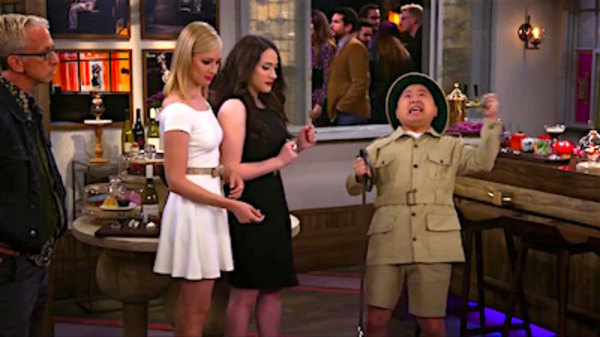 2 Broke Girls - S06E02 - And the Two Openings (2)