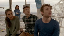 Please Like Me - Episode 9 - Champagne