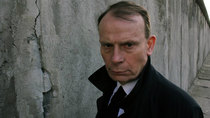 Sleuths, Spies & Sorcerers: Andrew Marr's Paperback Heroes - Episode 3 - Spies