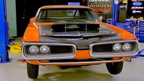 HOT ROD Garage - Episode 7 - Bolt-On Overdrive for the Hemi-Powered Super Bee!