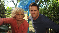 Raising Hope - Episode 9 - Squeak Means Squeak