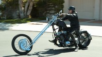 Counting Cars - Episode 3 - Tommy Lee's Chopper