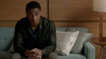 Famous in Love - Episode 8 - Crazy Scripted Love