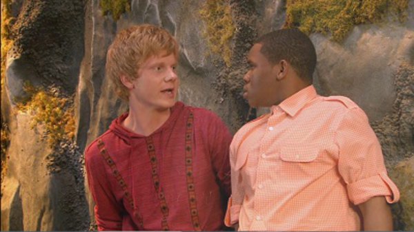 Pair of Kings - S03E02 - The New King: The Brofessor and Mary Ann (2)