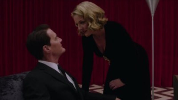 Twin Peaks Season 3 Episode 1