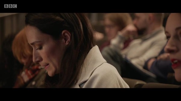 Fleabag Season 1 Episode 1 Screencaps of Fleabag Season 1 Episode 1