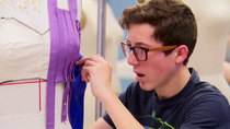 Project Runway Junior - Episode 2 - An Unconventional Carwash!