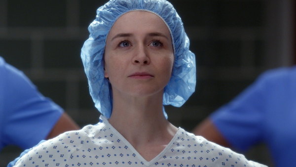 Grey's Anatomy - S14E04 - Ain't That a Kick in the Head