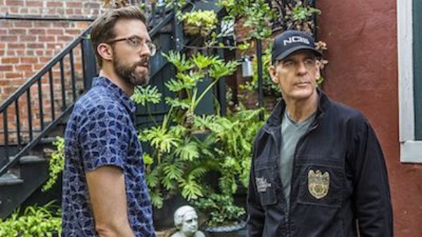 NCIS: New Orleans - S04E05 - Viral