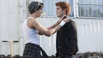 Riverdale - Episode 5 - Chapter Eighteen: When a Stranger Calls