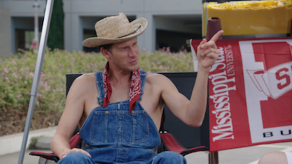 Tosh.0 - S09E28 - Mississippi State Fan