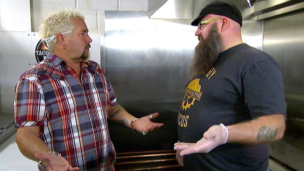 Diners, Drive-ins and Dives - S22E01 - Fish, Fries and Feet