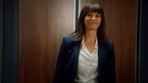 Angie Tribeca - Episode 1 - Welcome Back, Blotter