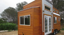 Tiny House Hunters - Episode 13 - Starting Over in a Tiny House