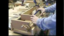 Stumpy Nubs Woodworking - Episode 13 - Amazing Homemade Lead Screw Box Joint Jig Machine