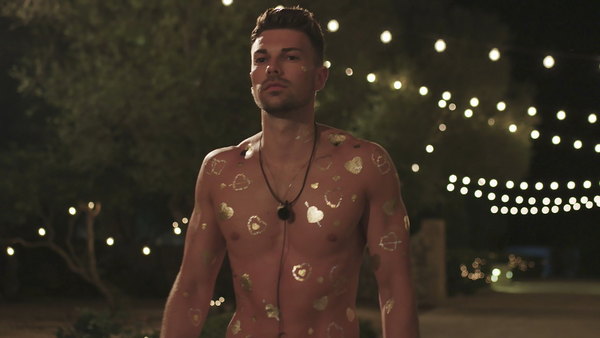 love island 4 online