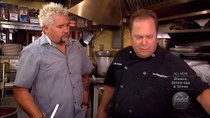 Diners, Drive-ins and Dives - Episode 12 - Family Time