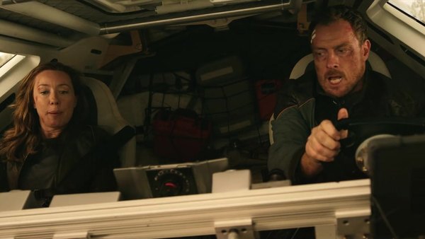 Screencaps of Lost in Space Episode 7 - Lost In Space Season 1 Episode 7