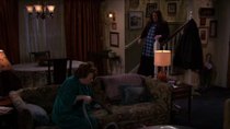 Mike & Molly - Episode 10 - Weekend At Peggy's