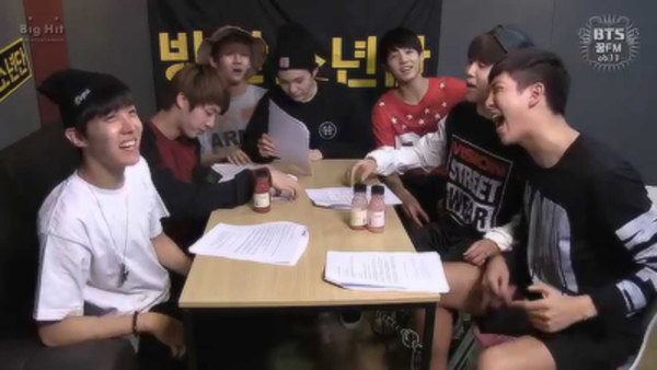 BANGTANTV - S2013E94 - [BTS 꿀 FM 06.13] Congratulation of BTS 100 days !