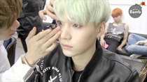 BANGTAN BOMB - Episode 13 - SUGA is trying to wear contact lenses.