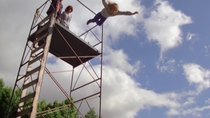 Charlie's Angels - Episode 13 - Stuntwomen Angels