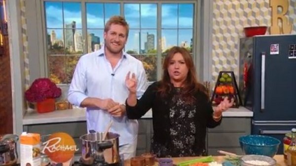 Rachael Ray - S13E33 - Curtis Stone's Cozy Fall Soup & Sammies + What's a Fitness Pyramid?