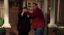 Mike & Molly - Episode 18 - Mike's Manifold Destiny