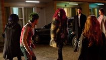 Titans - Episode 5 - Together