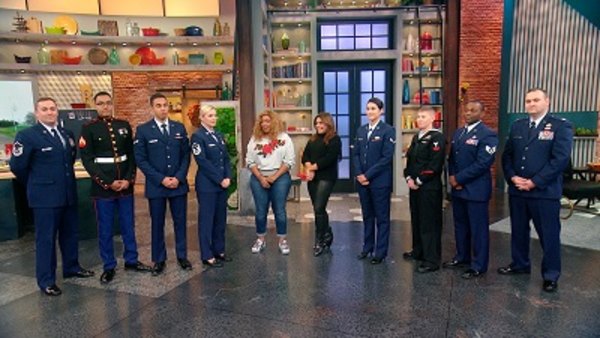 Rachael Ray - S13E45 - Incredible MP Sergeant Makeover + Air Force Vet Sunny Anderson Brings Taste of Home To Military Base