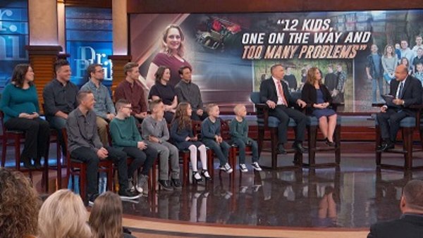 Dr. Phil - S17E61 - 12 Kids, One on the Way, and Too Many Problems